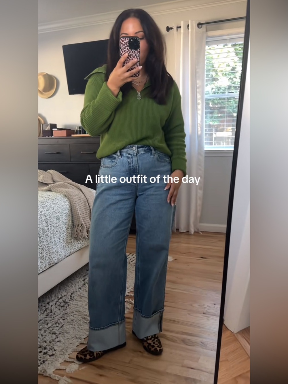 Old Navy Wide Leg Cuffed Jeans in Medium Blue
